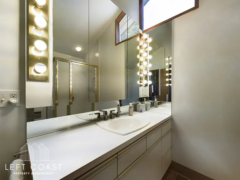 132 Salishan Dr — Photo 86