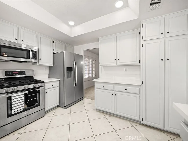 731 Langer Dr — Photo 13