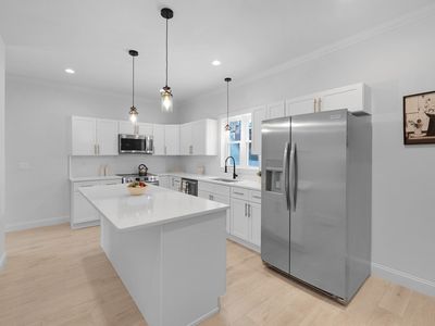 104 Lincoln St, Holyoke, MA, 01040