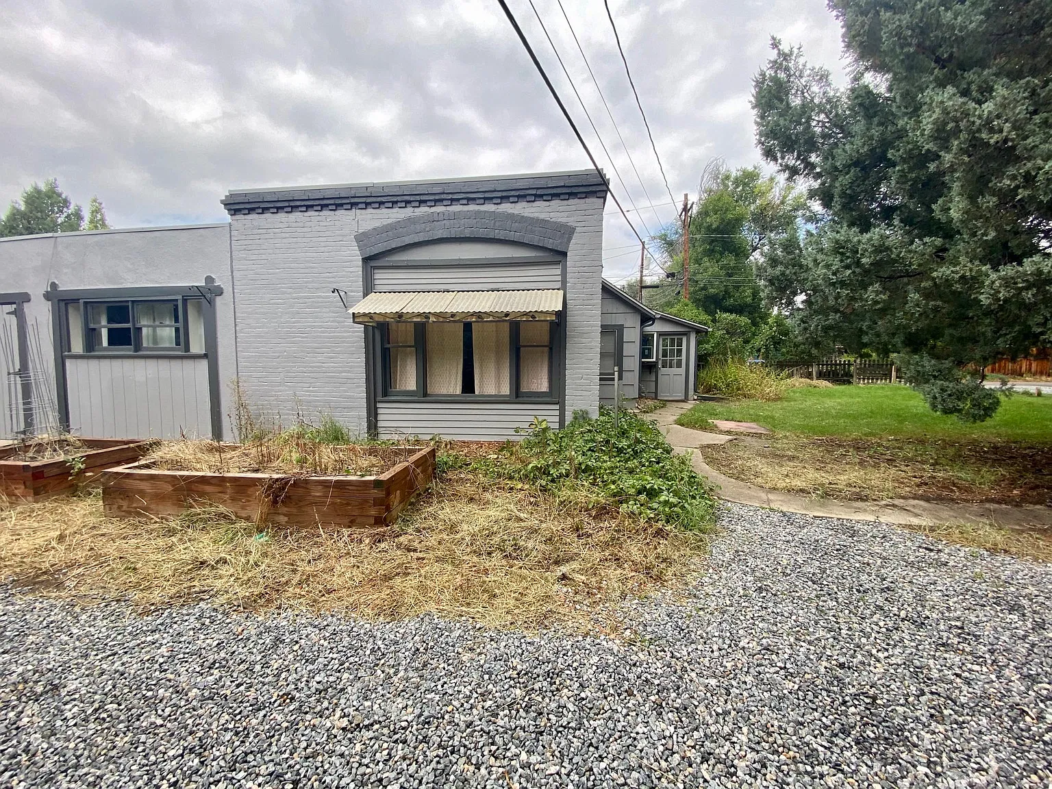 3 bed, 1054 sqft, $2,000 — Photo 3