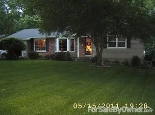 13 Princeton St, Red Bank, NJ 07701