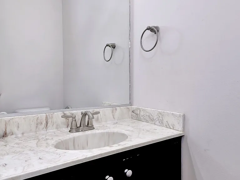 4307 Audrey Ln — Photo 17