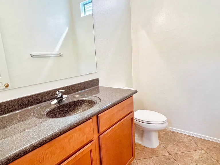 113 E Palomino Dr — Photo 9