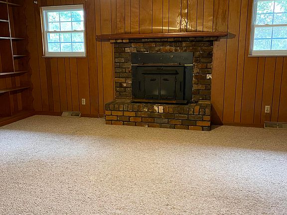 3rd image of 2934 Marvin Cir