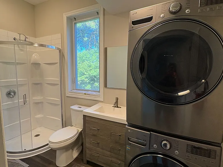 1429 Meadow Dr — Photo 8