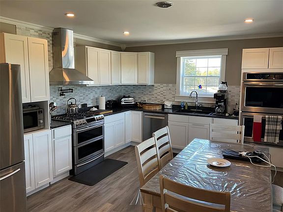 3rd image of 170 Mobile First Pond Road
