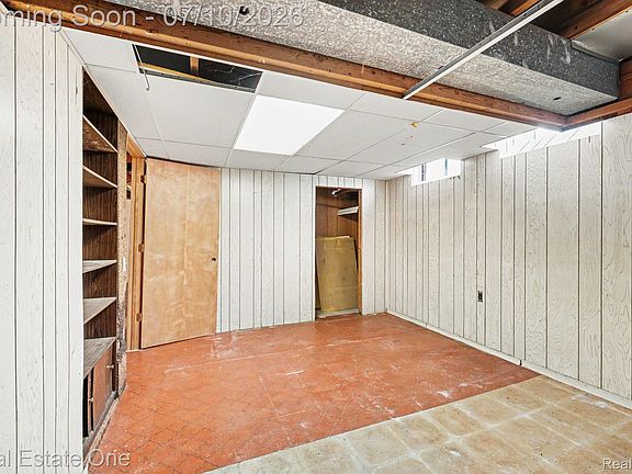 5th image of 27663 Audrey Ave