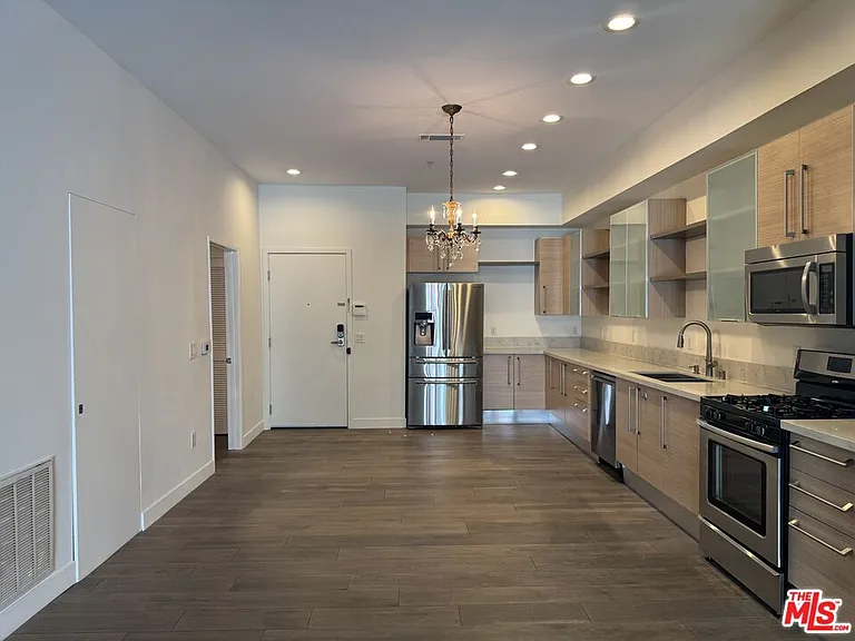1234 Wilshire Blvd #129 — Photo 18