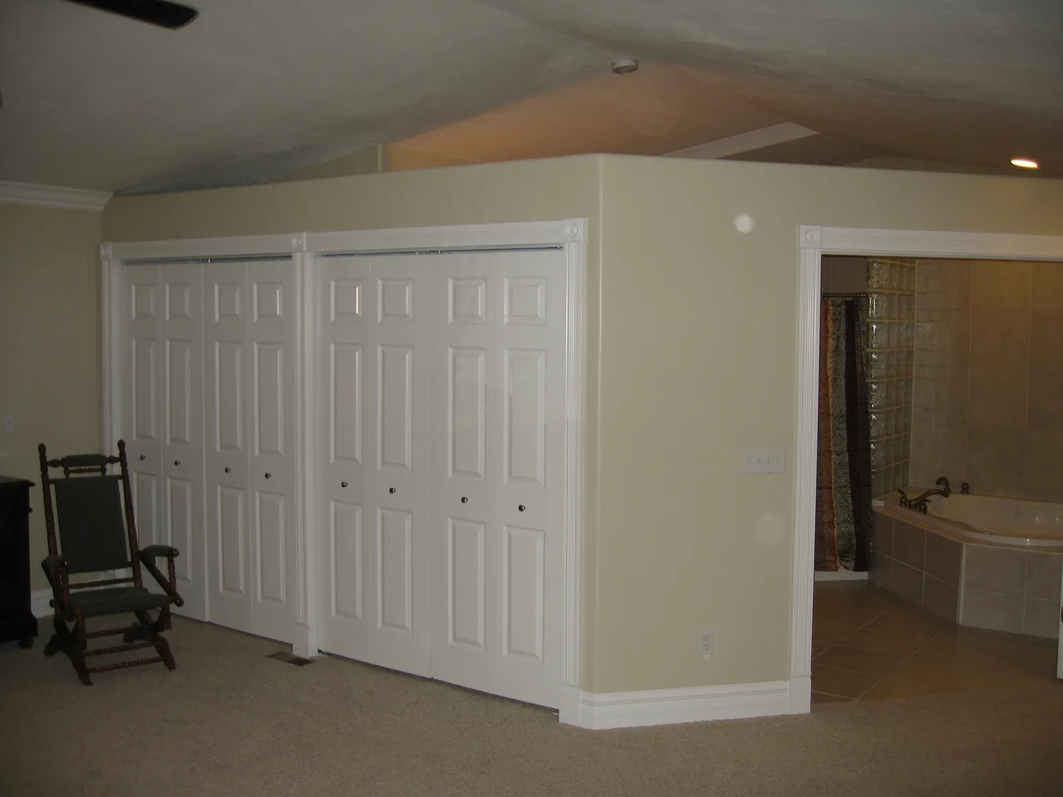 1005 E Meadow - 1 — Photo 3