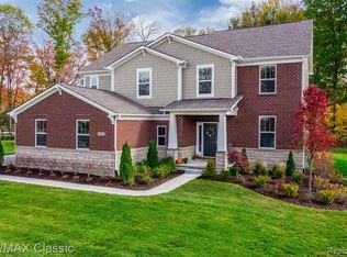 23563 Underwood Dr, South Lyon, MI 48178