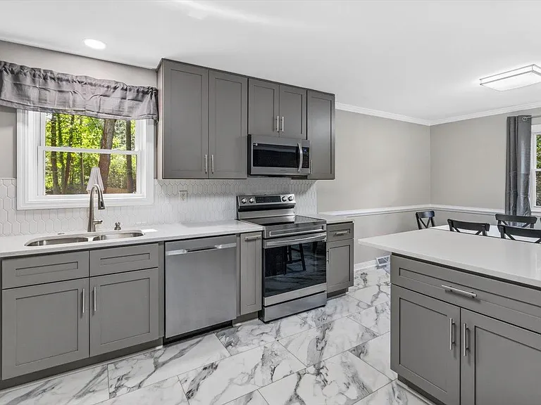 8407 Marroit Rd — Photo 16