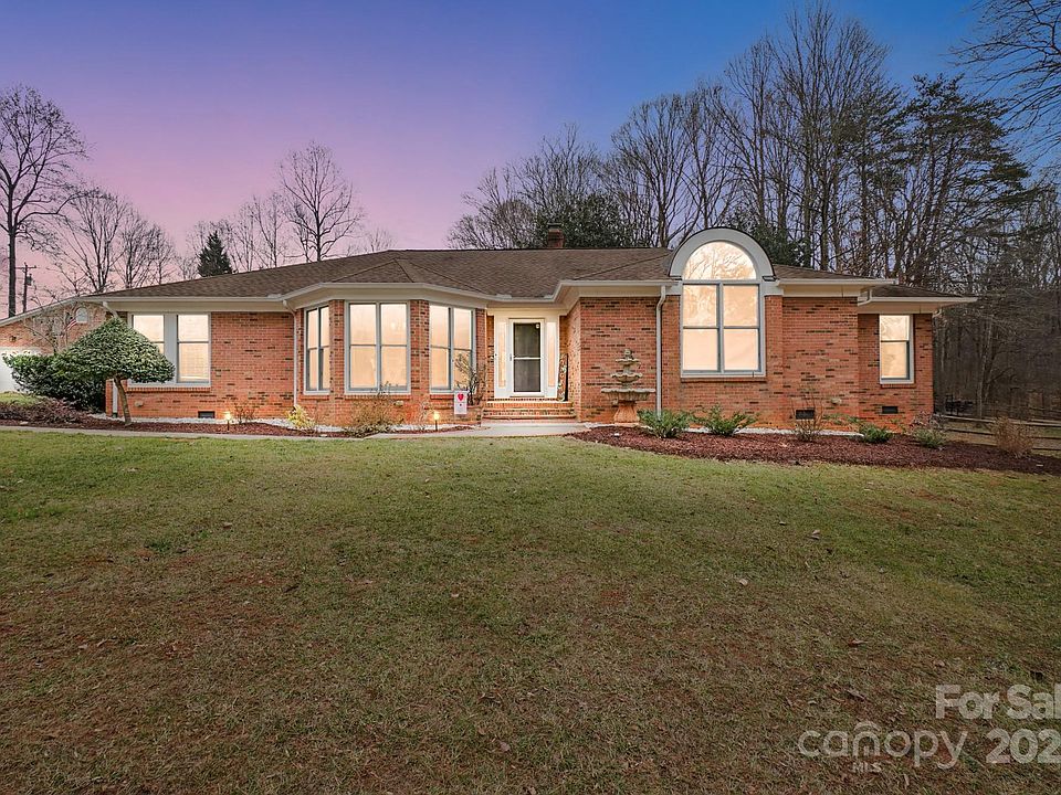 1st image of 109 Rob Ln