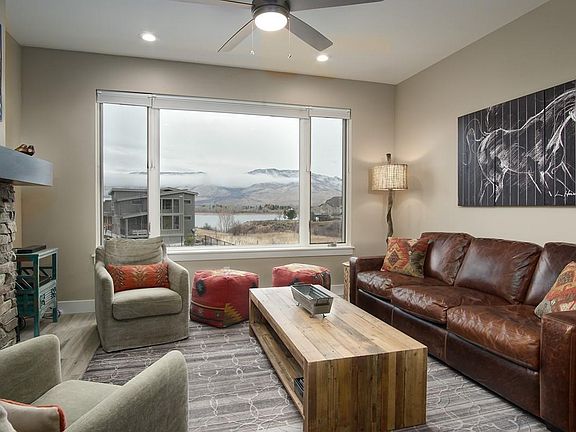 Main Level Living Room