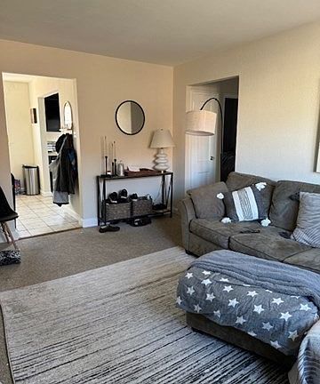 2nd image of 28 Saint Paul St APT 6