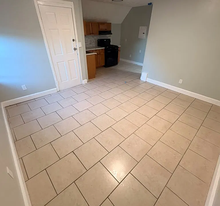 601 Elm St #3