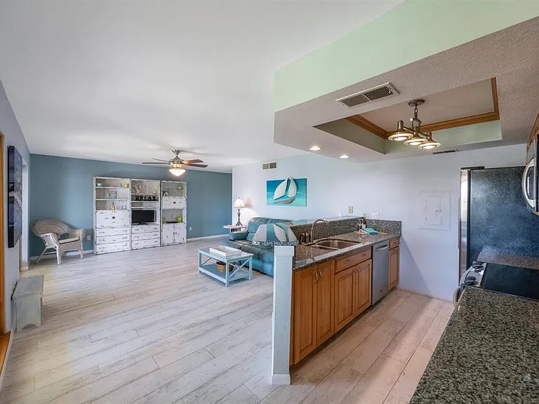 1125 Pinellas Bayway S #305 — Photo 12