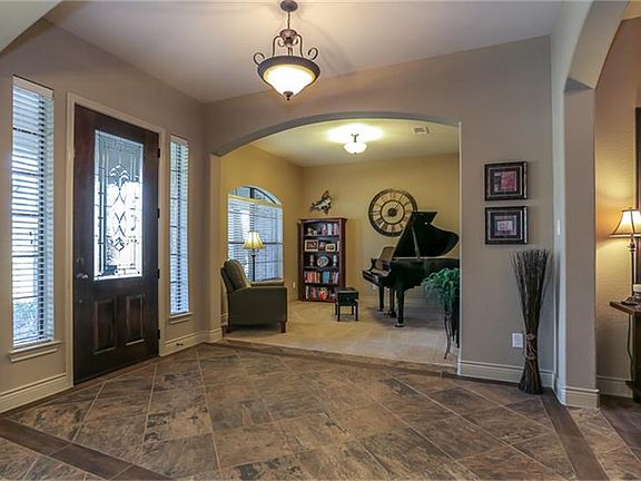 4th image of 40406 Remington Ln