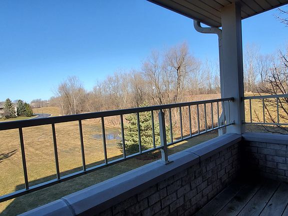 2nd image of 18450 Emerald Dr
