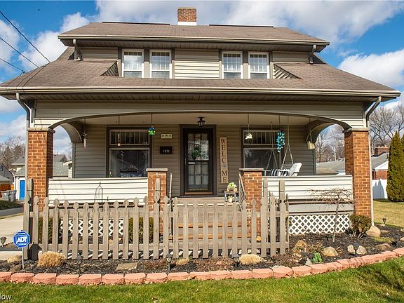 5th image of 1678 Wakefield Ave