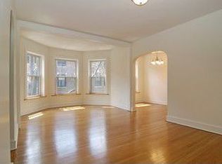 6259 N Sheridan Rd #44, Chicago, IL 60660