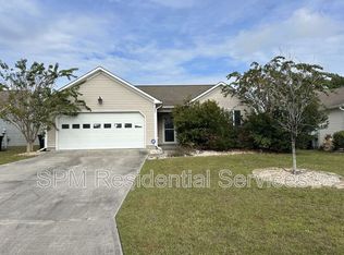 247 Red Carnation Dr, Holly Ridge, NC 28445