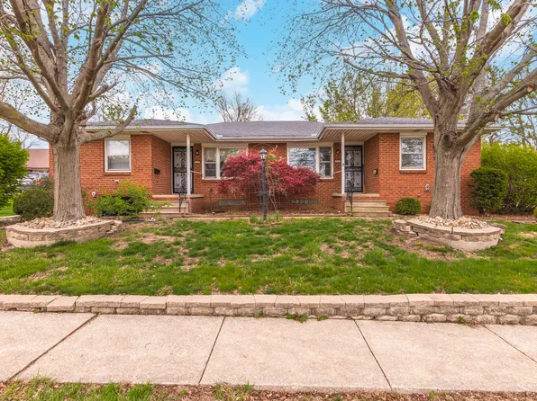902 Jersey Ave #900, Normal, IL 61761
