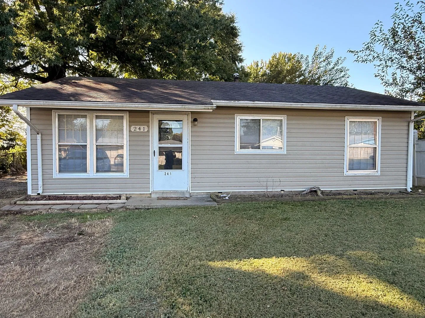 Hillview Home — Photo 1