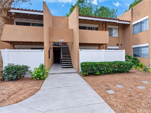 1101 W Macarthur Blvd Unit 301, Santa Ana, CA 92707
