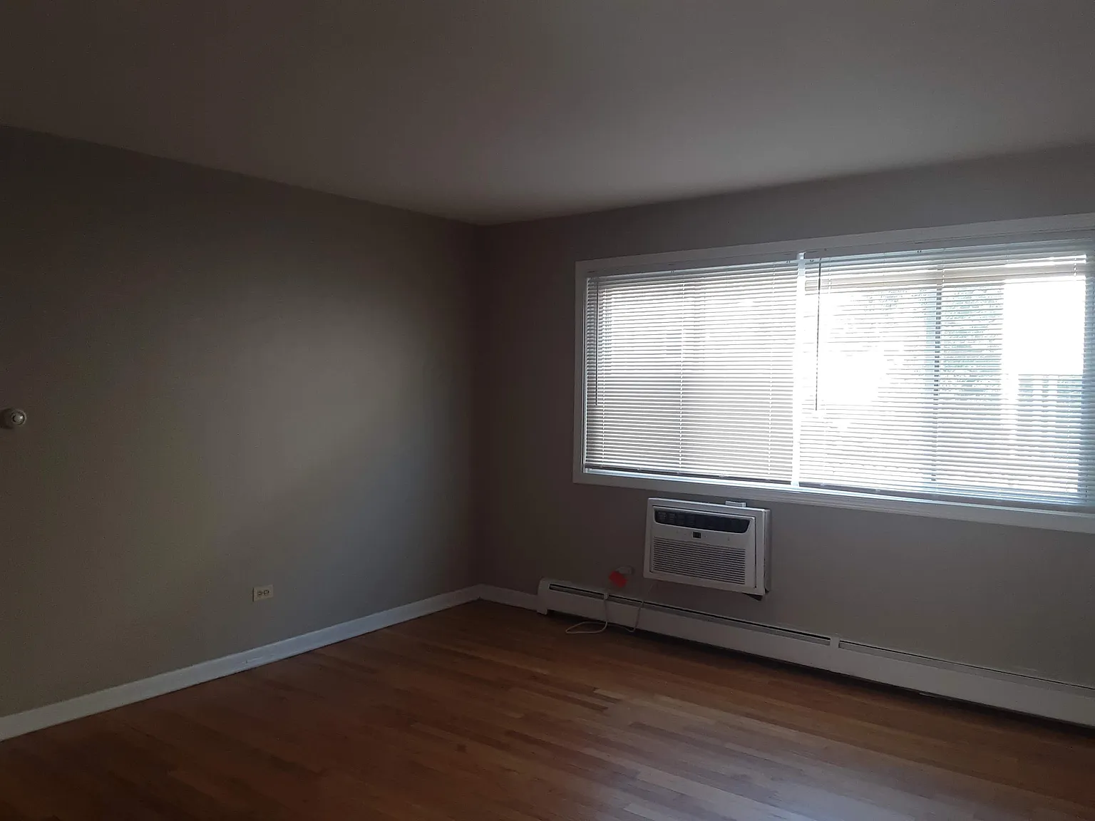 741 Mulford St — Photo 4