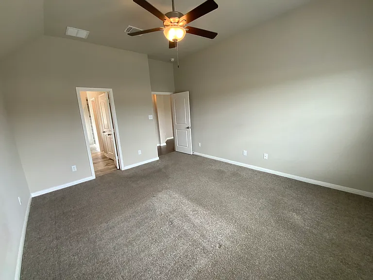 5107 Leaning Tree Dr — Photo 12