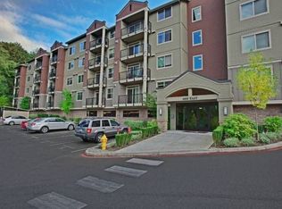 6800 132nd Pl SE UNIT E107, Newcastle, WA 98059