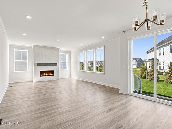5th image of 61 Mitchell Court