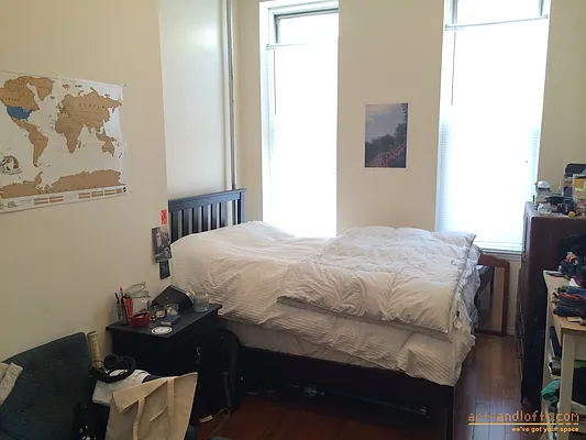 Rented by aptsandlofts.com | media 11