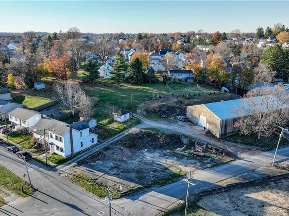 Mulberry St, Barnesville, OH 43713