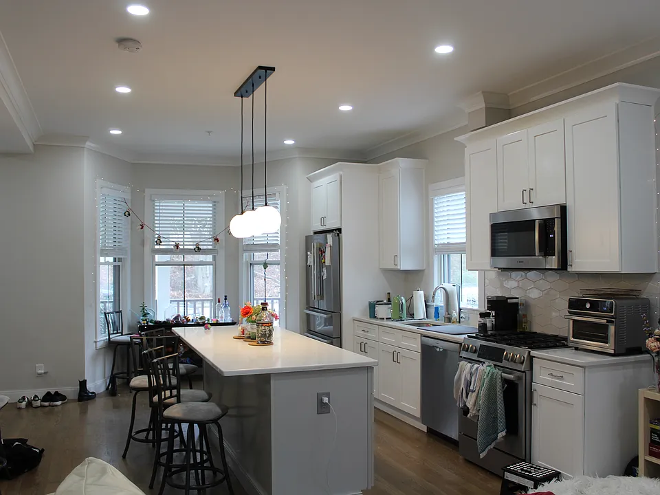 153 Foster St #1