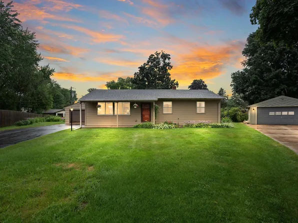 2295 Sierra Dr, White Bear Lake, MN 55110