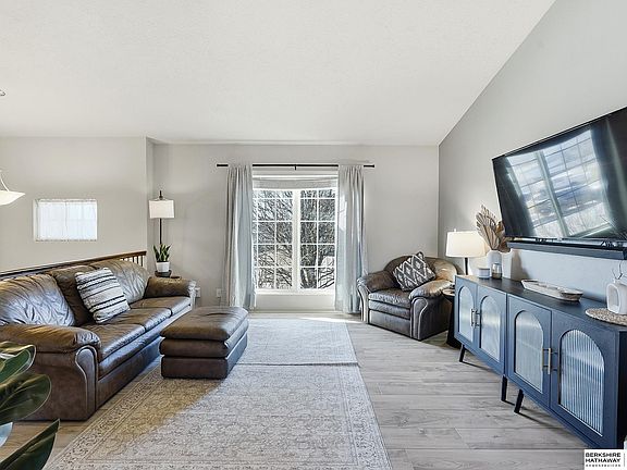 4th image of 5919 S 187th Avenue Cir