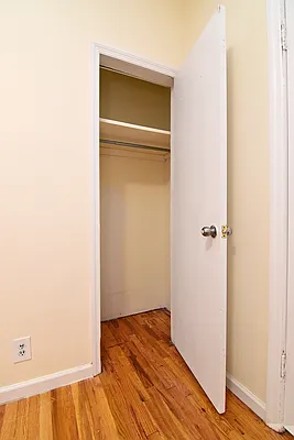 Rented by Ledvech Group | media 1