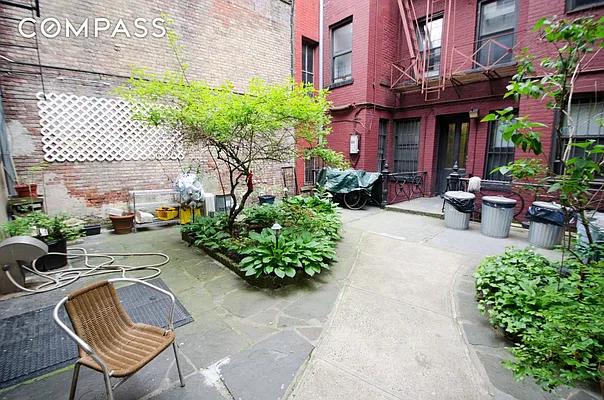 Rented by Compass | media 4