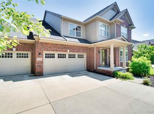 51040 Upland View St, Canton, MI 48188