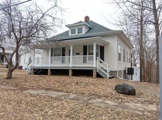 610 N 3rd St, Elsberry, MO 63343