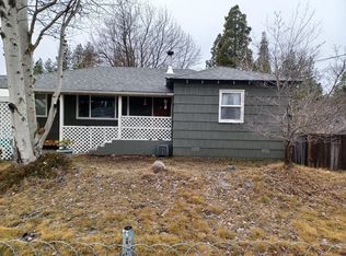 1419 Highland Dr, Mount Shasta, CA 96067