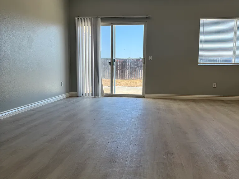 24688 Constellation Way — Photo 3