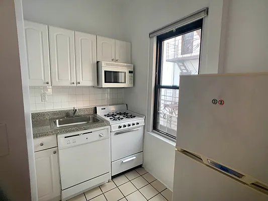 Rented by JM Preston Properties LLC | media 7