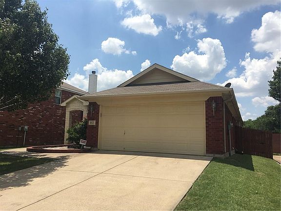 3rd image of 810 Chrissy Creek Ln