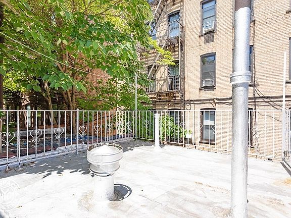 2nd image of 1021 Union St #2