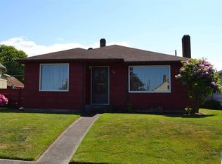 708 E 3rd St, Port Angeles, WA 98362