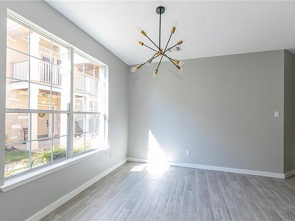 5th image of 16100 Great Oaks Dr #1403