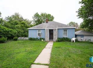 1328 N Phillips Ave, Sioux Falls, SD 57104