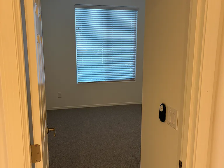 2146 W Tobias Way — Photo 26